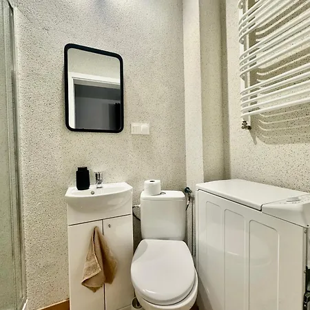 Apartment Klimatyczne Przy Zegrzu *